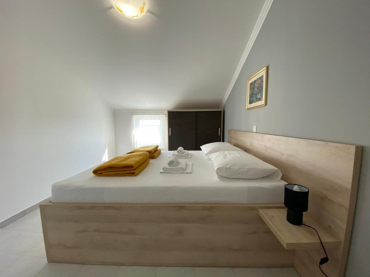 Apartmán Emanuela 2 Novalja Exteriér fotografie